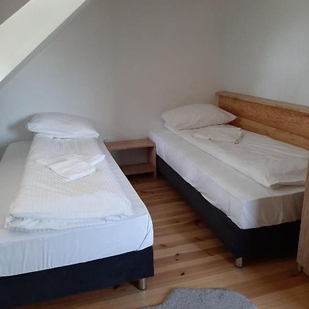 Noclegi Drewniana Chalupa Kobyla Góra Exterior foto